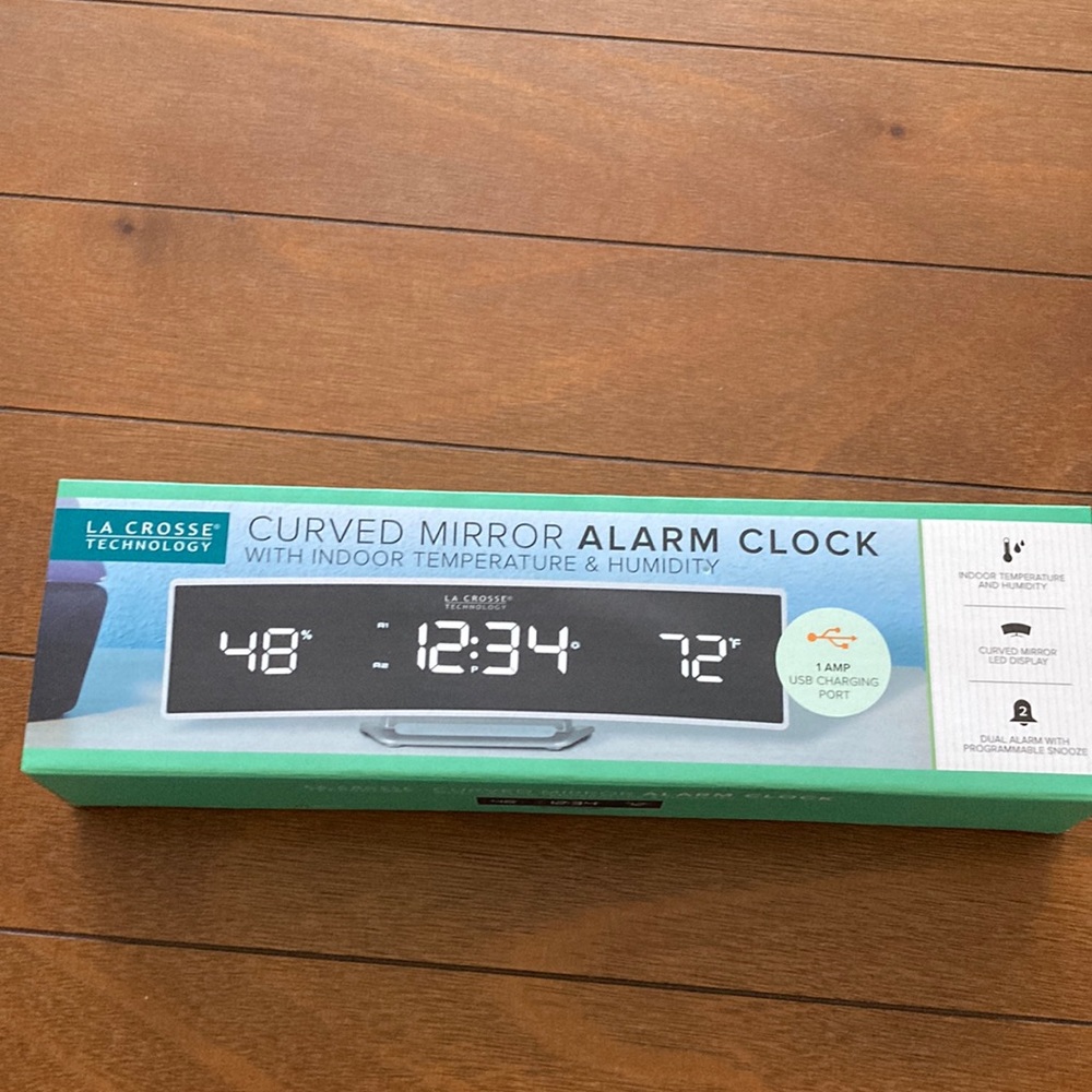 Le Crosse curved alarm clock